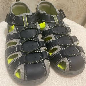 Eddie Bauer Boy's Youth Kid's Bump Toe Outdoor Sandal Size 11 M